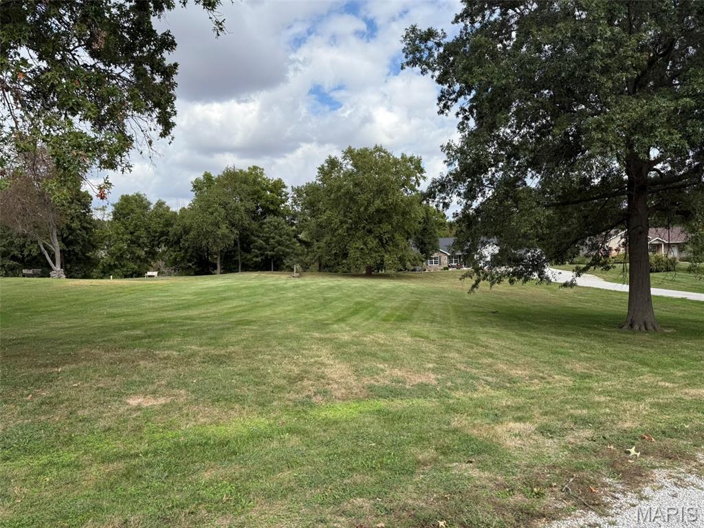 1315 Lakeview Drive Property Photo 5