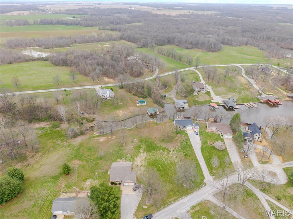 1315 Lakeview Drive Property Photo 8