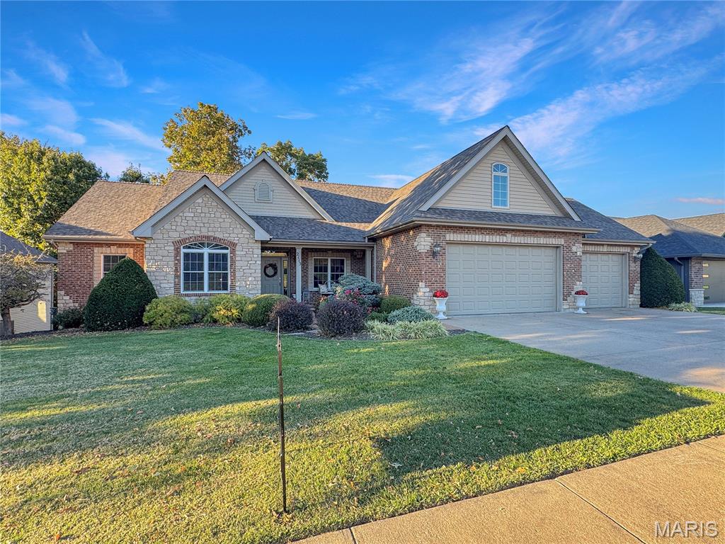 2113 Weber Heights Drive Property Photo 2