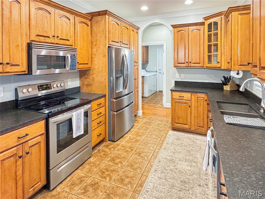 2113 Weber Heights Drive Property Photo 24