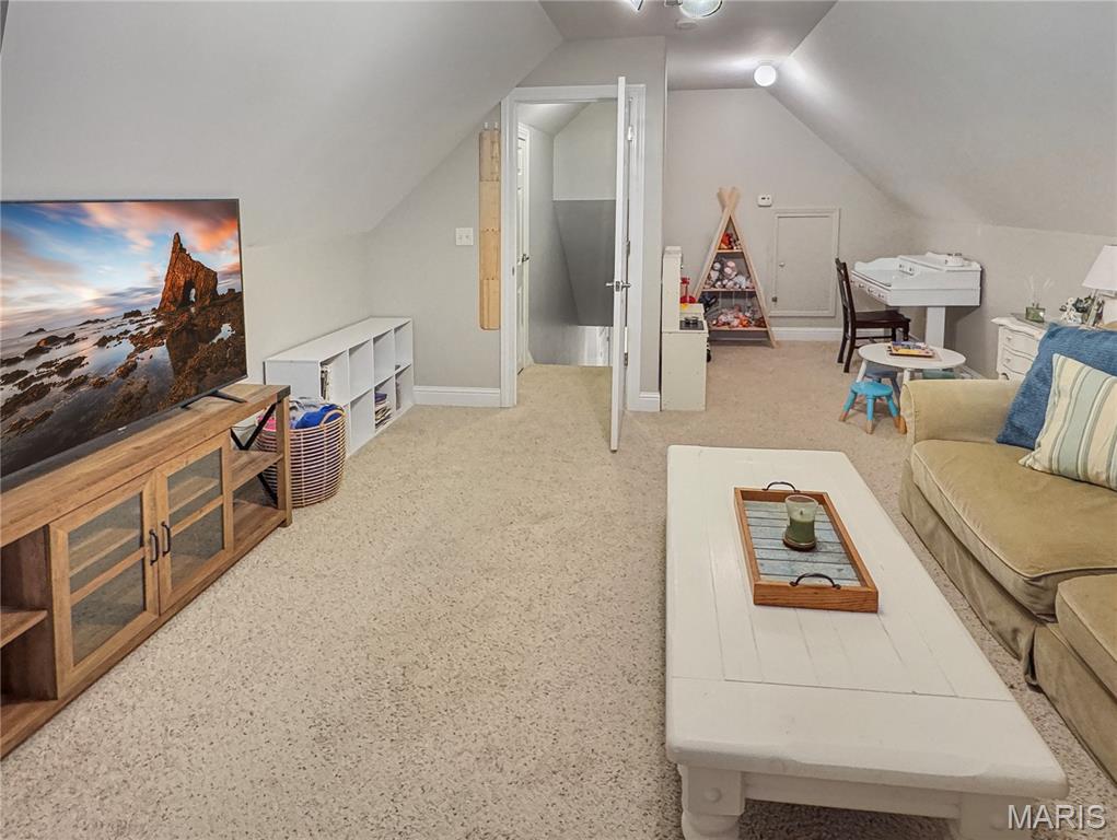 2113 Weber Heights Drive Property Photo 48