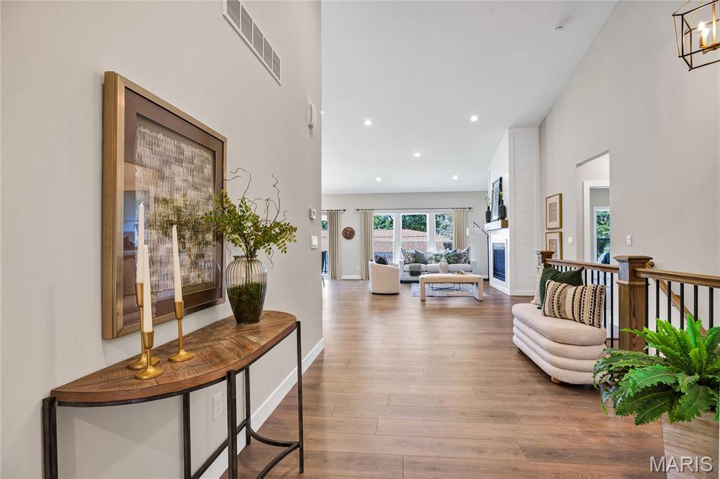 9404 Gates Manor Court Property Photo 2