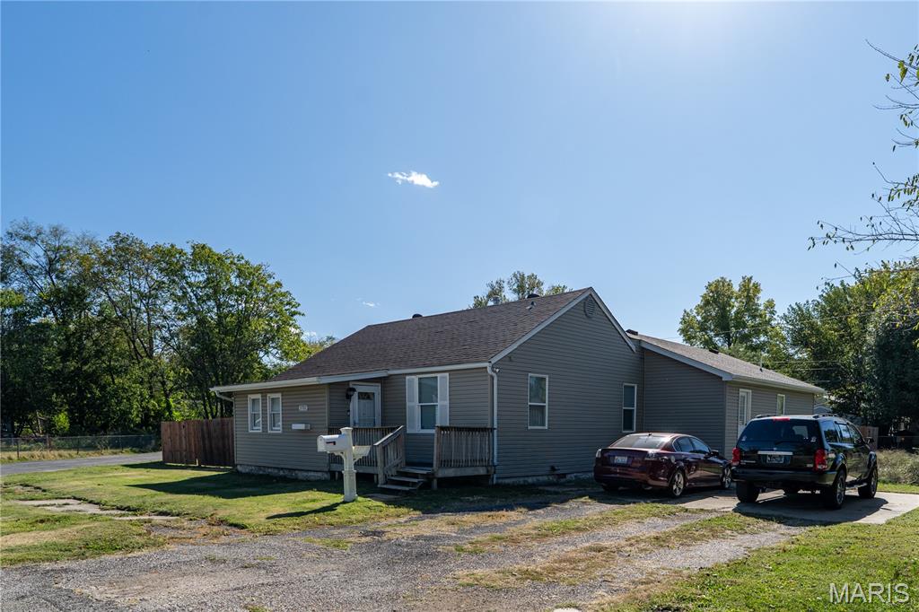 1732 Sycamore Street Property Photo 2