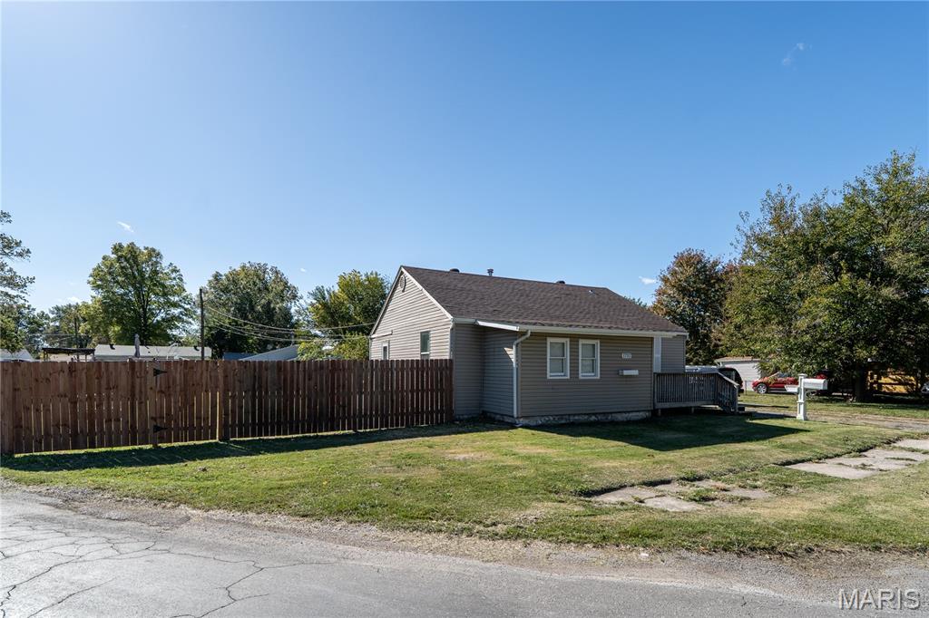 1732 Sycamore Street Property Photo 4