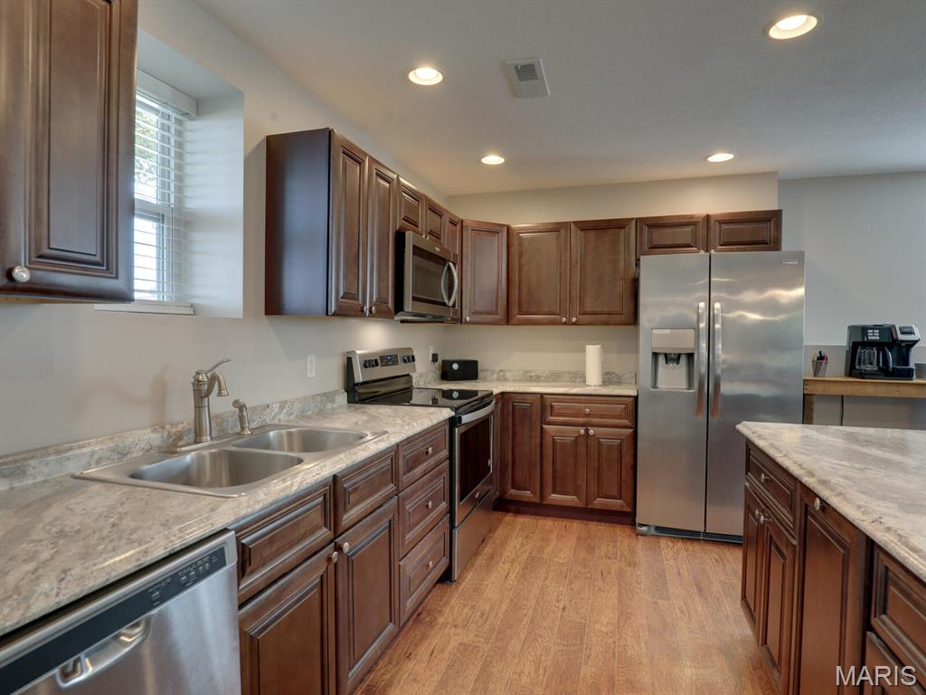 28853 State Highway Z Property Photo 1