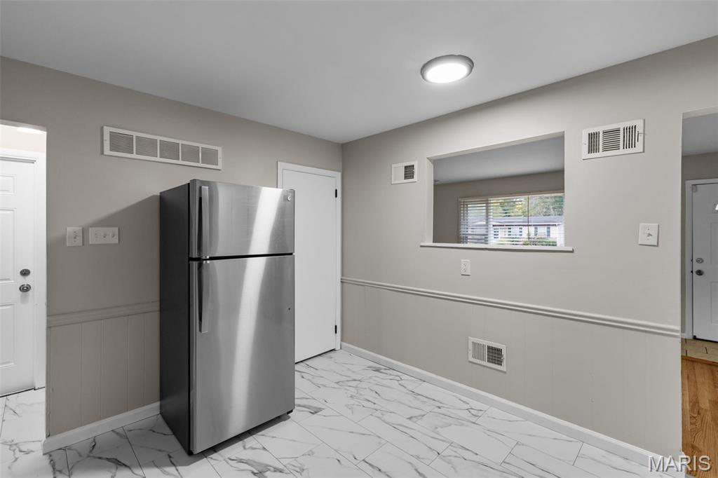 1433 Farmview Avenue Property Photo 10