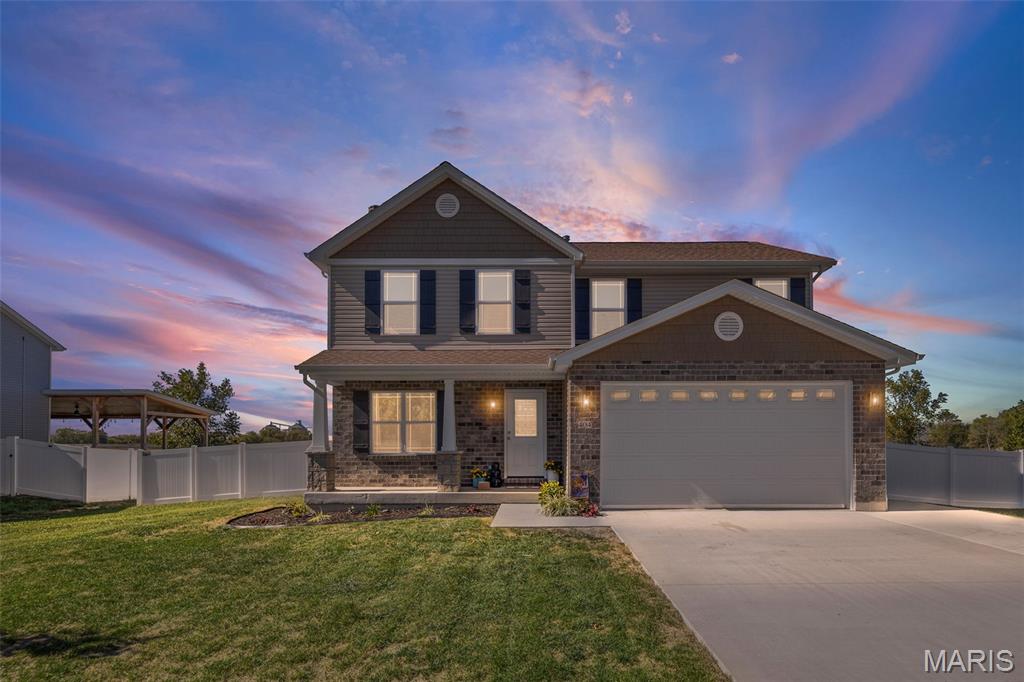 404 Duffy Drive Property Photo 2