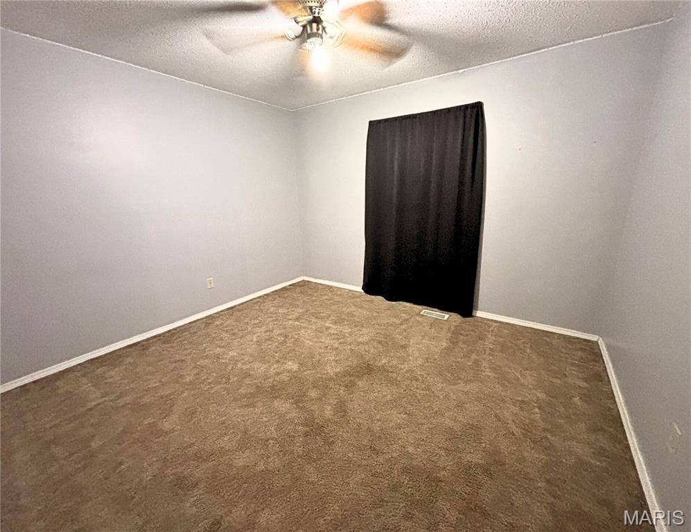 4035 Manhattan Avenue Property Photo 7