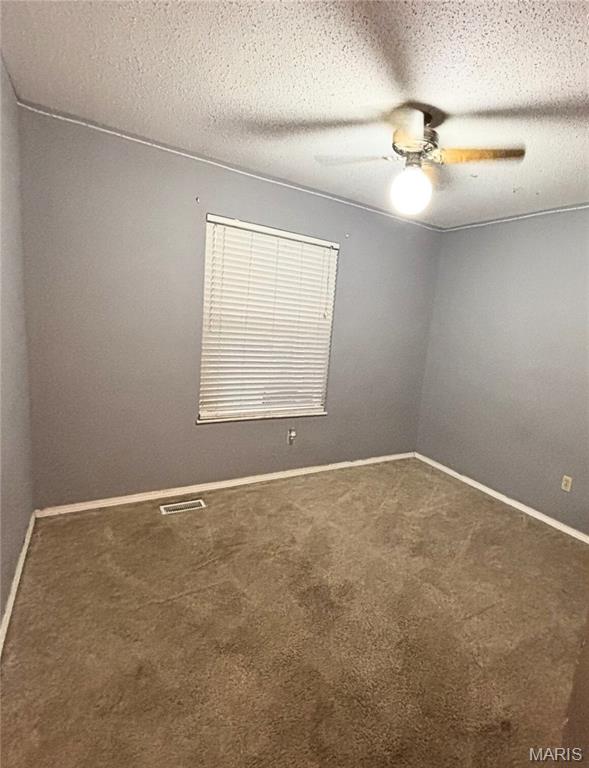 4035 Manhattan Avenue Property Photo 8