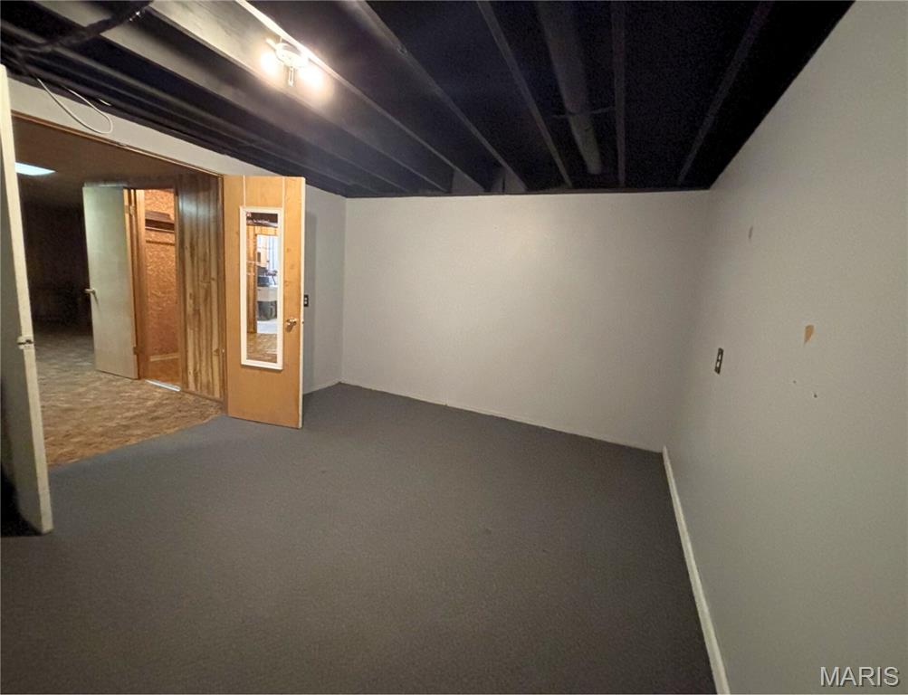 4035 Manhattan Avenue Property Photo 11