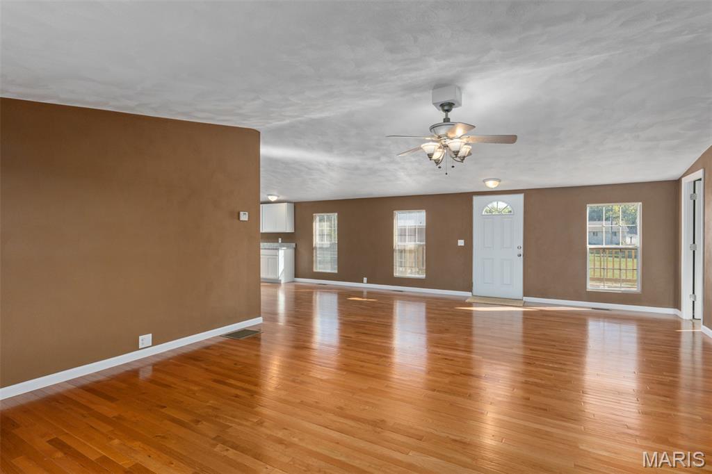 524 Jefferson Street Property Photo 6