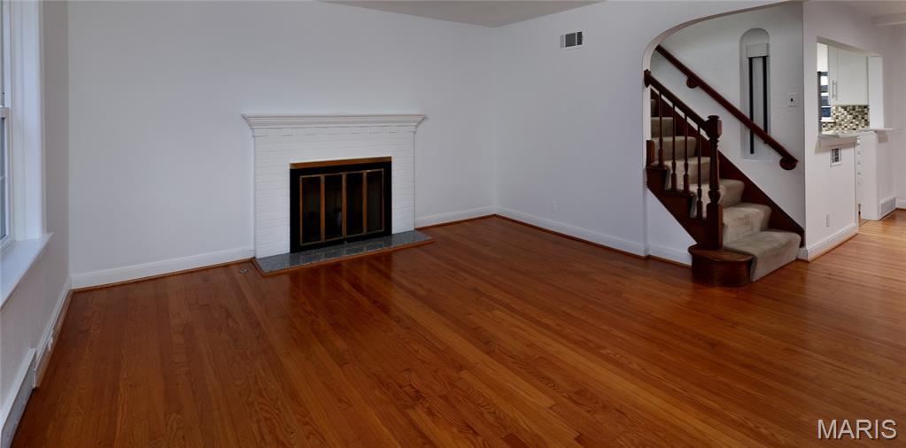 8724 Bridgeport Avenue Property Photo 3