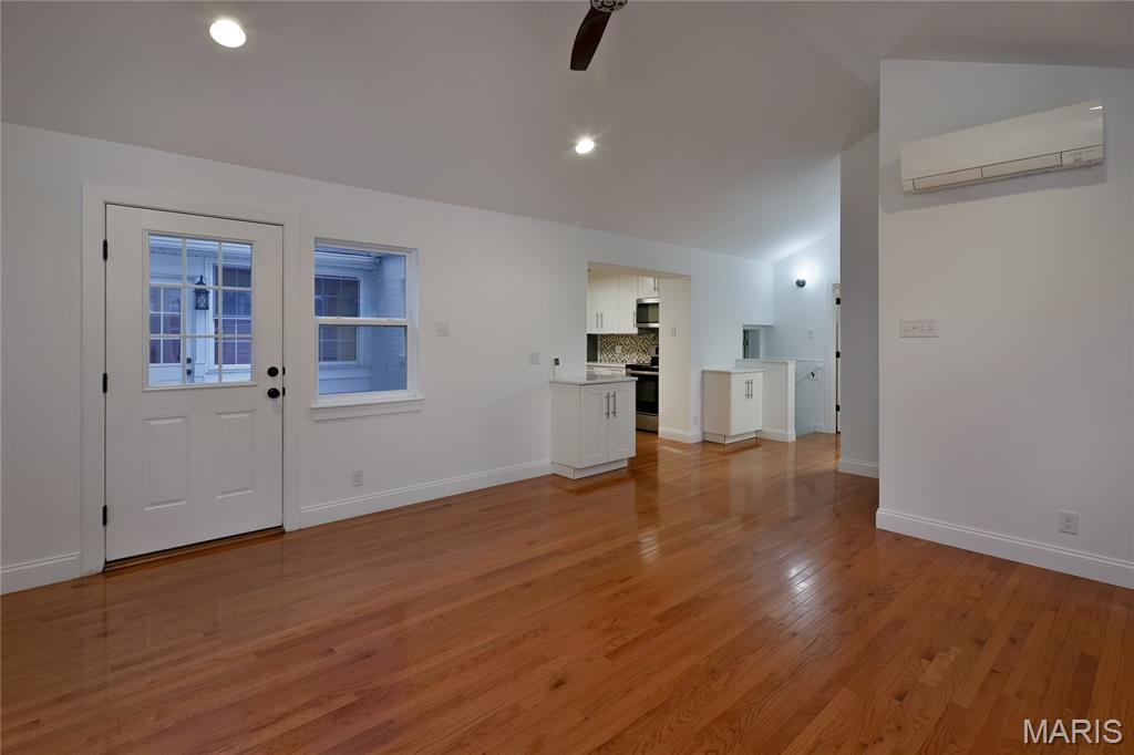 8724 Bridgeport Avenue Property Photo 8