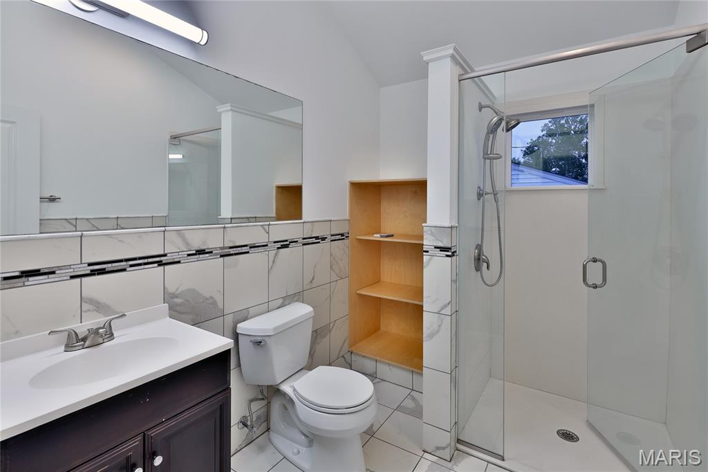 8724 Bridgeport Avenue Property Photo 10