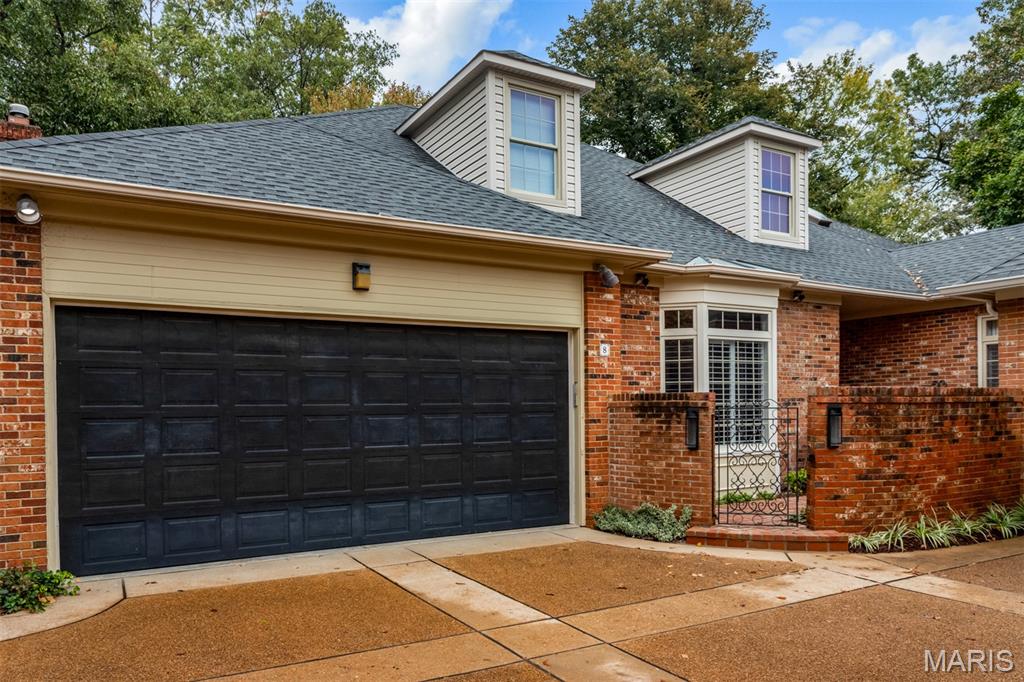 8 Upper Price Road Property Photo 1