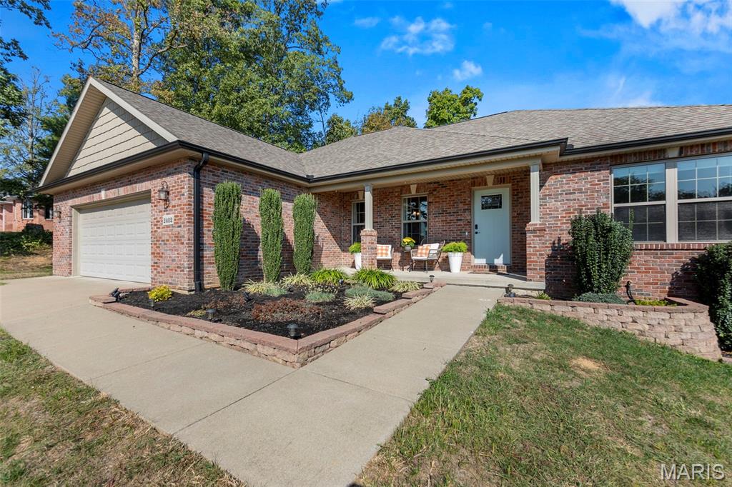 2402 Smith Trail Road Property Photo 1