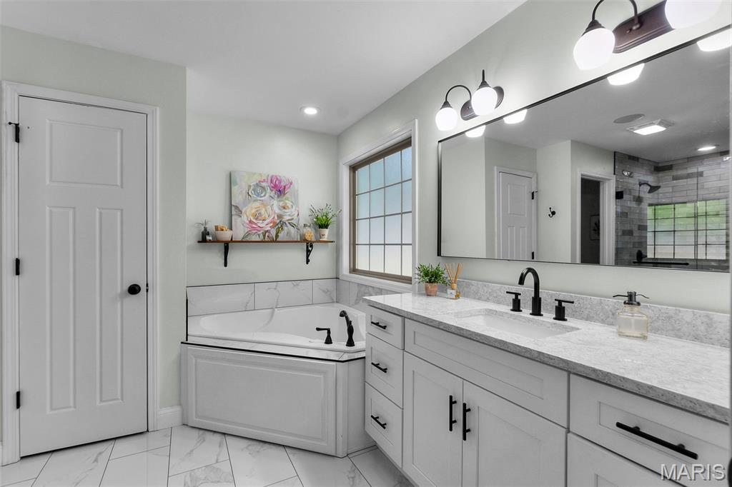 2402 Smith Trail Road Property Photo 15