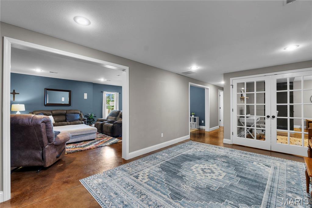 2402 Smith Trail Road Property Photo 23