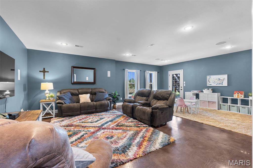 2402 Smith Trail Road Property Photo 24