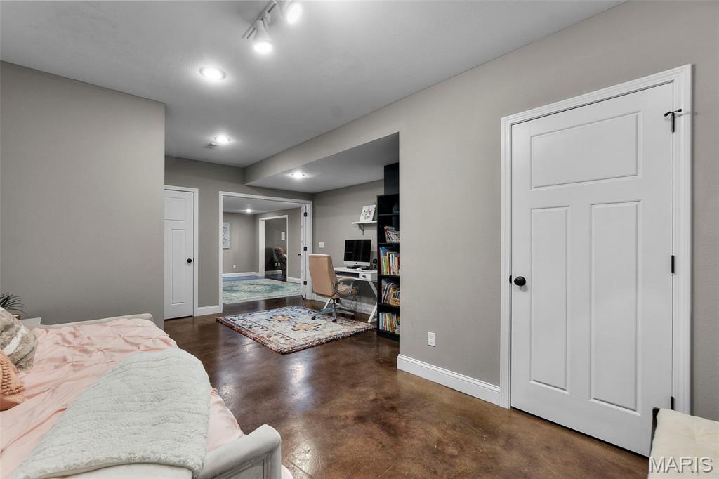 2402 Smith Trail Road Property Photo 29