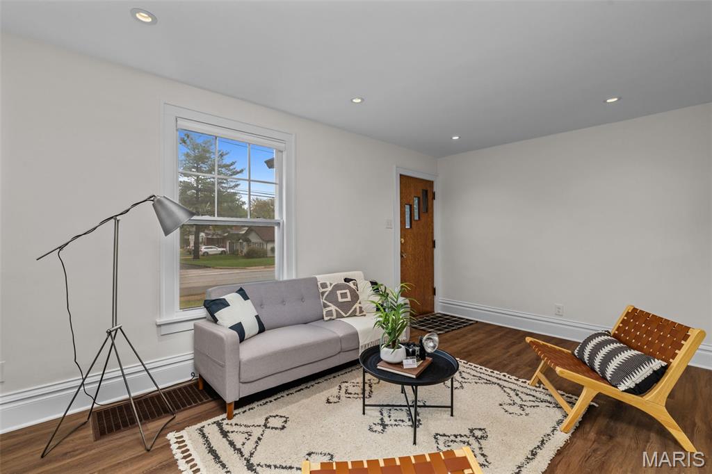 1095 N Sappington Road Property Photo 10