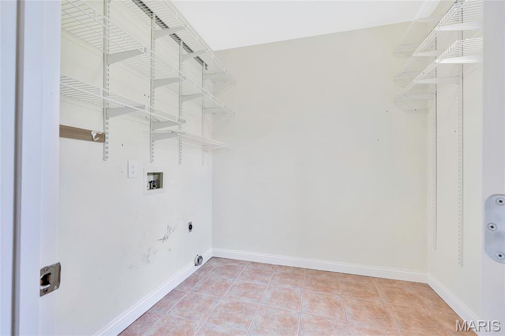 16804 Lansbrooke Court Property Photo 9