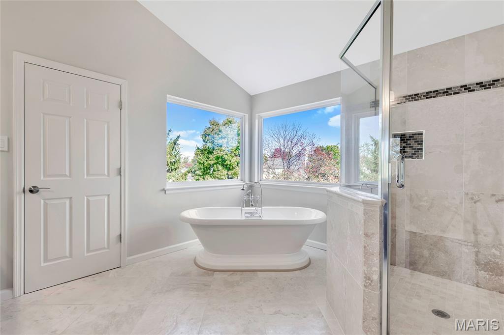 16804 Lansbrooke Court Property Photo 22