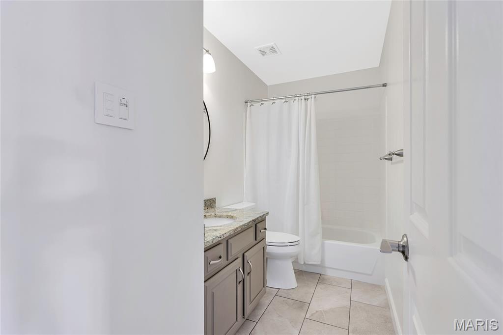 16804 Lansbrooke Court Property Photo 24