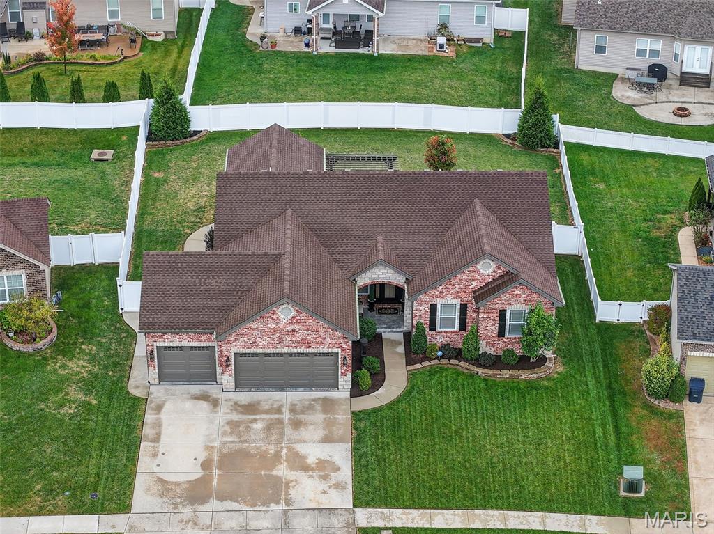 739 Chancellorsville Drive Property Photo 4