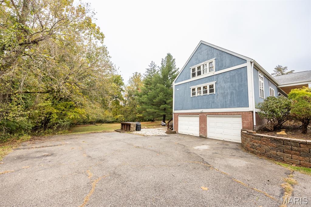 130 Covered Bridge Lane Property Photo 38