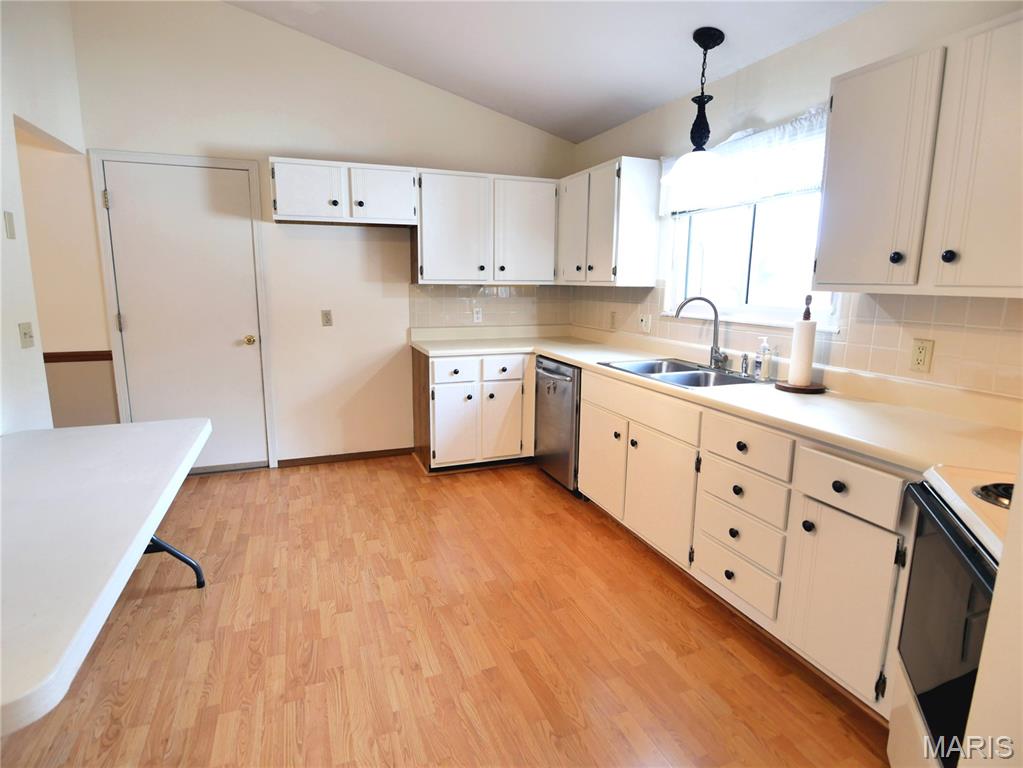 2252 Riverwood Trails Drive Property Photo 4