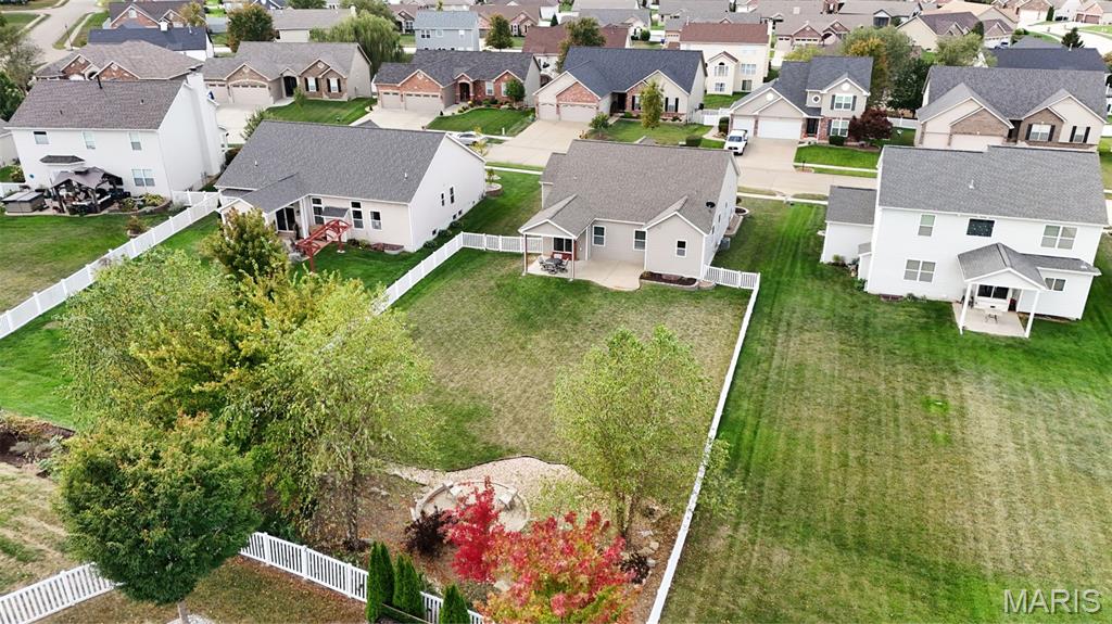 808 Railway Circle Property Photo 6