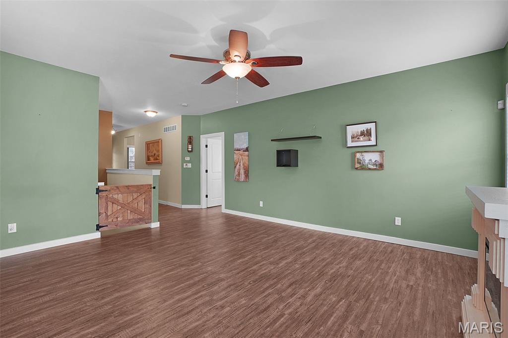 808 Railway Circle Property Photo 7