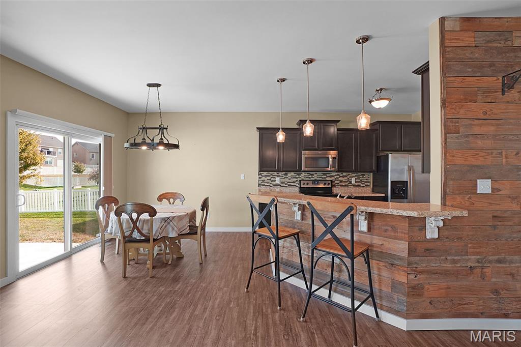 808 Railway Circle Property Photo 9