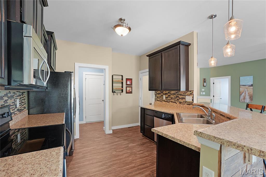 808 Railway Circle Property Photo 10