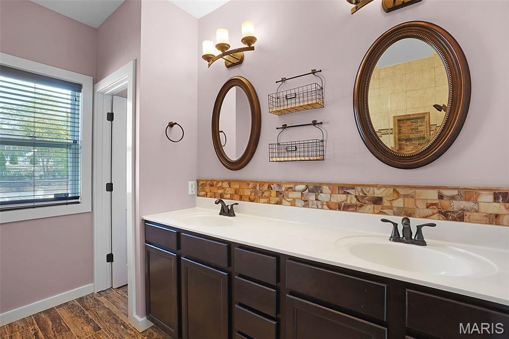 808 Railway Circle Property Photo 17