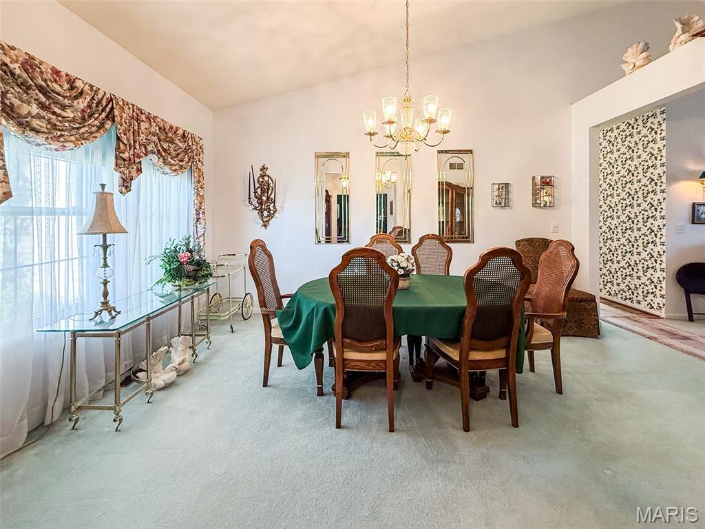 1026 Thornbury Place Property Photo 6