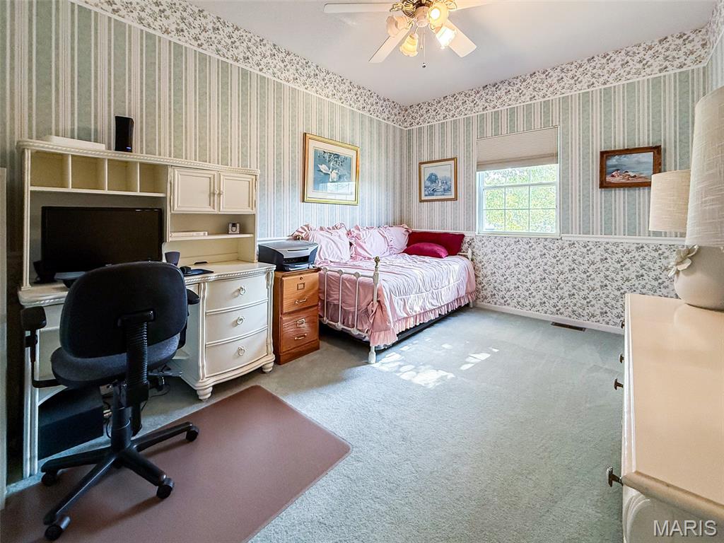 1026 Thornbury Place Property Photo 19