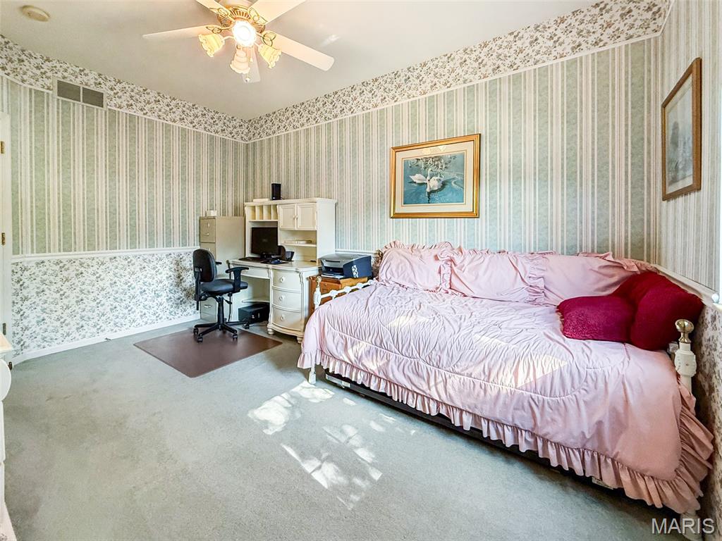 1026 Thornbury Place Property Photo 20