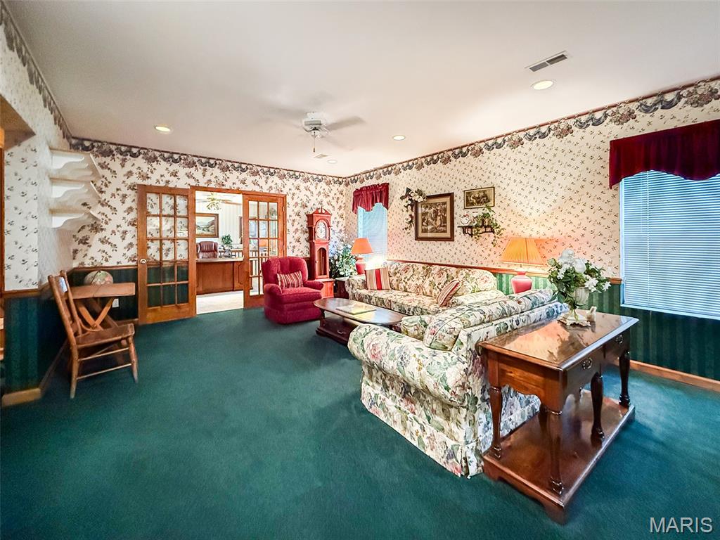 1026 Thornbury Place Property Photo 24