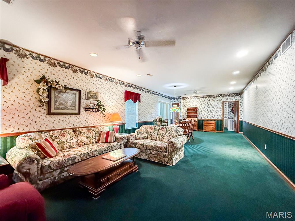 1026 Thornbury Place Property Photo 25