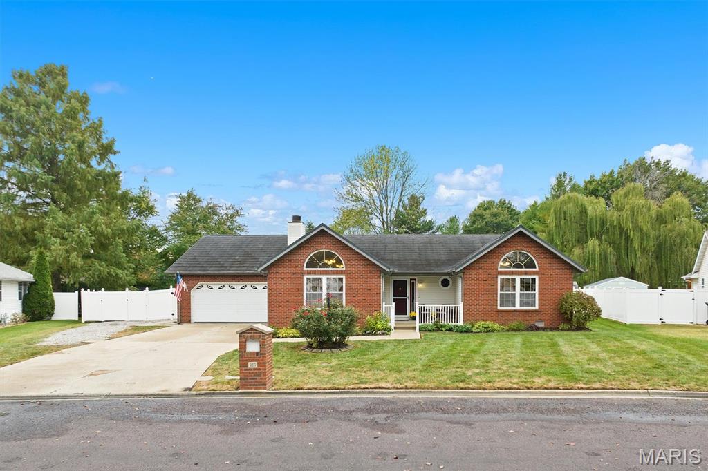 939 Dere Bere Drive Property Photo 1