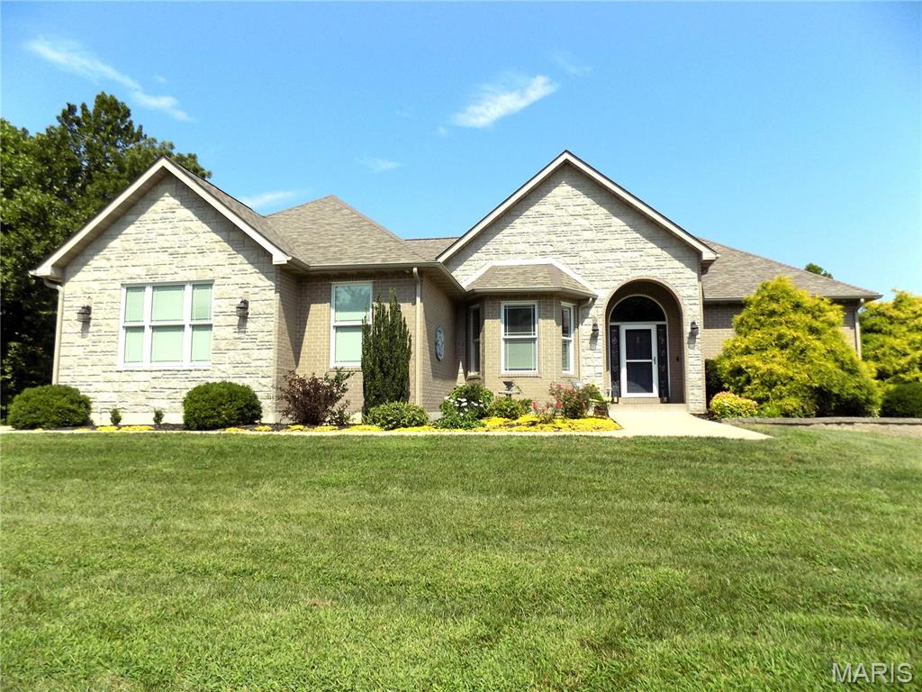1011 Carriage Lane Property Photo 1