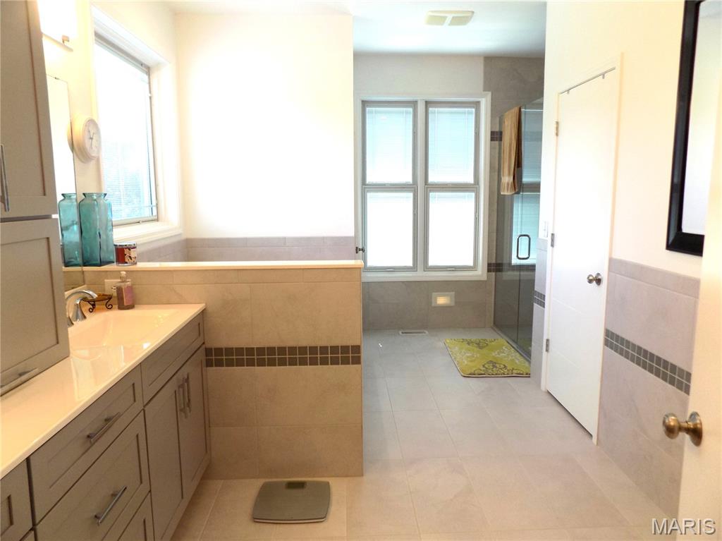 1011 Carriage Lane Property Photo 35