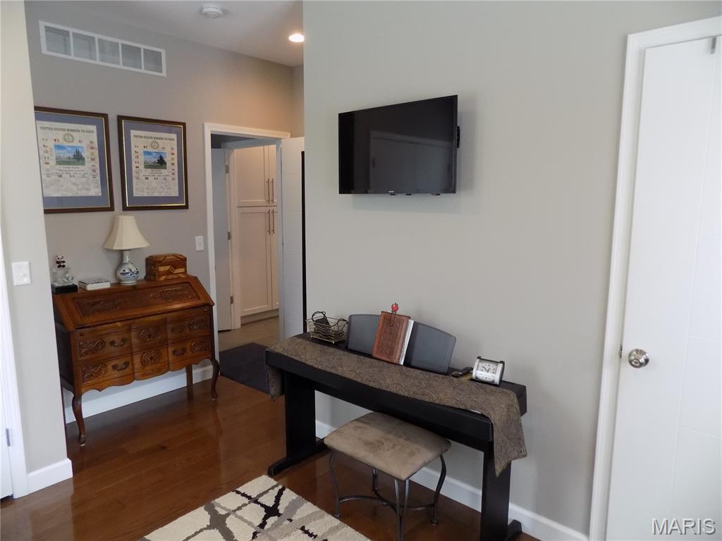 1011 Carriage Lane Property Photo 46