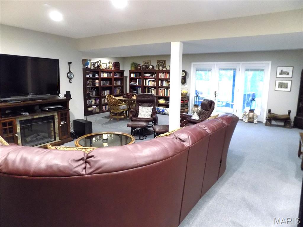 1011 Carriage Lane Property Photo 60