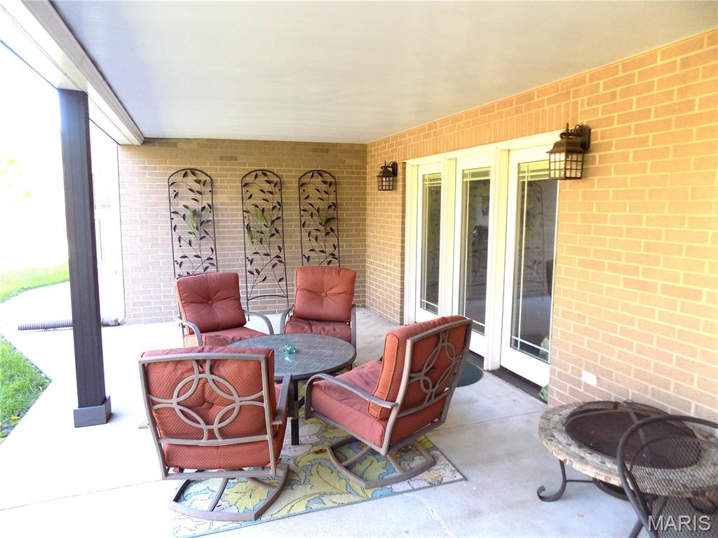 1011 Carriage Lane Property Photo 73