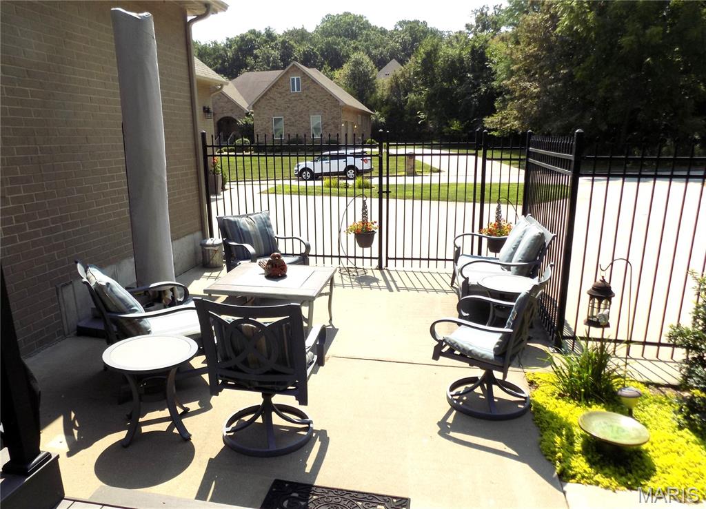 1011 Carriage Lane Property Photo 83