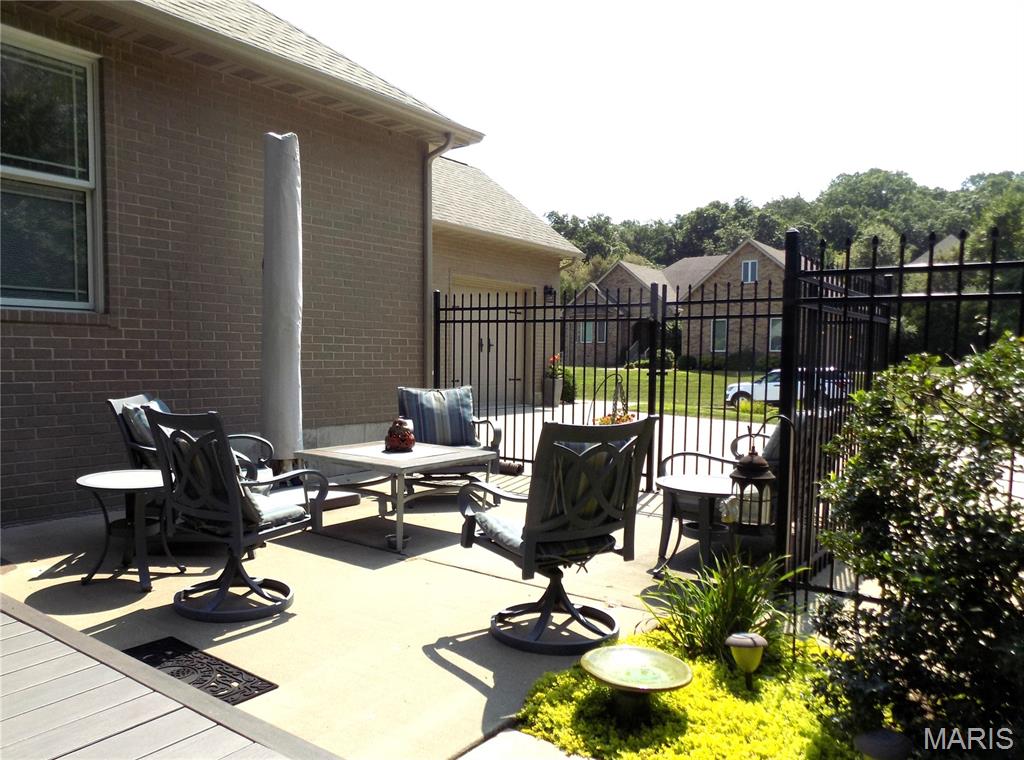 1011 Carriage Lane Property Photo 84