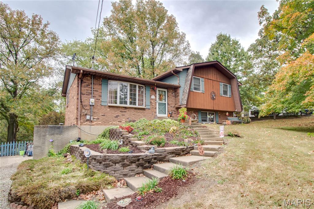 5328 Seminary Road Property Photo 1